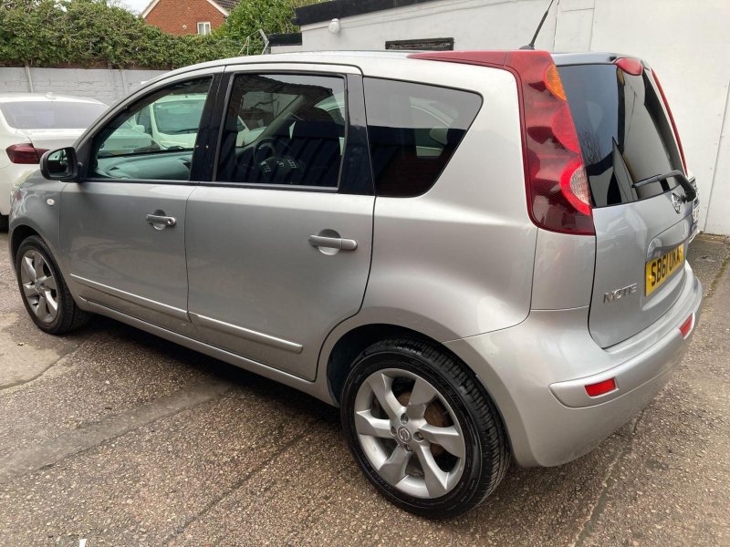 NISSAN NOTE