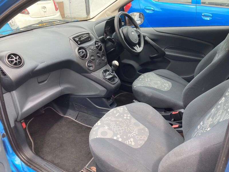 FORD KA