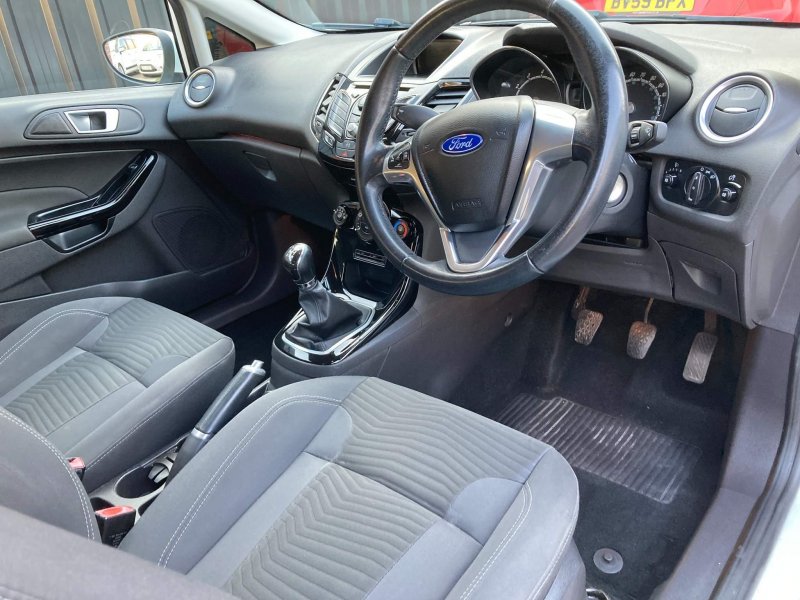 FORD FIESTA