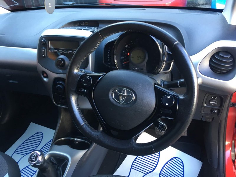 TOYOTA AYGO