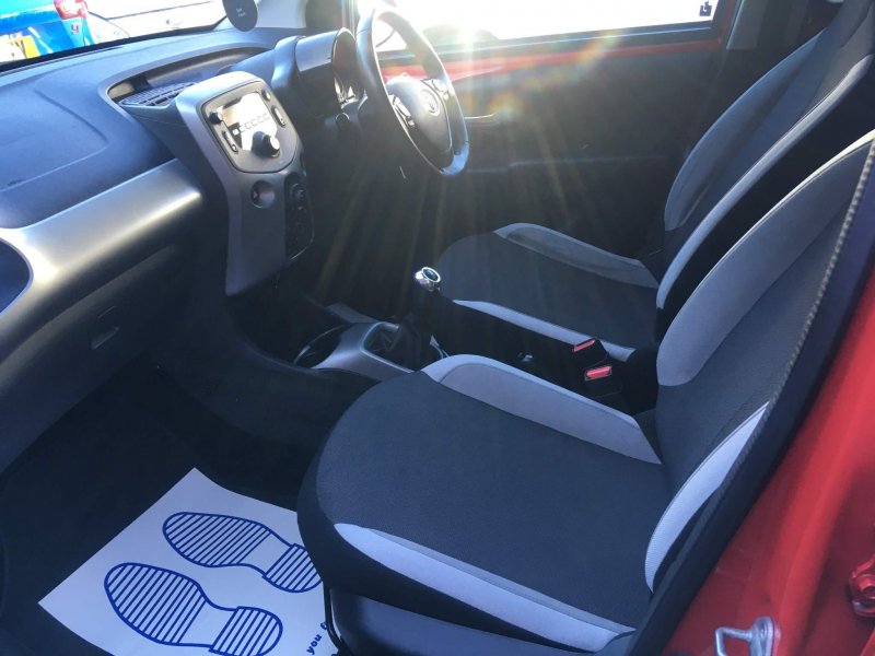 TOYOTA AYGO
