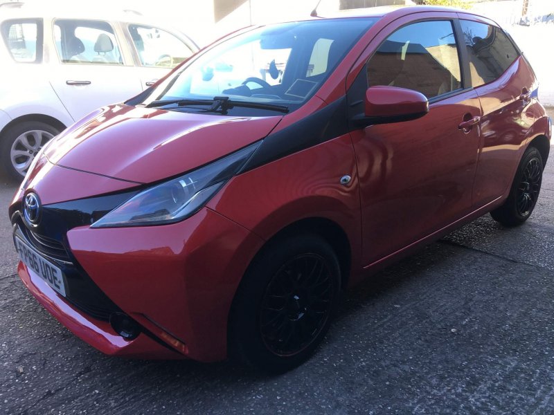 TOYOTA AYGO