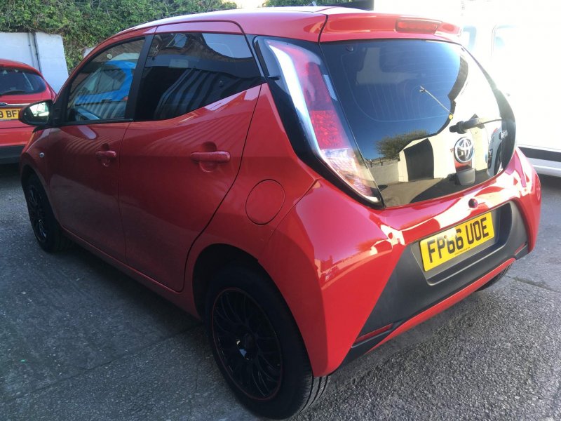 TOYOTA AYGO