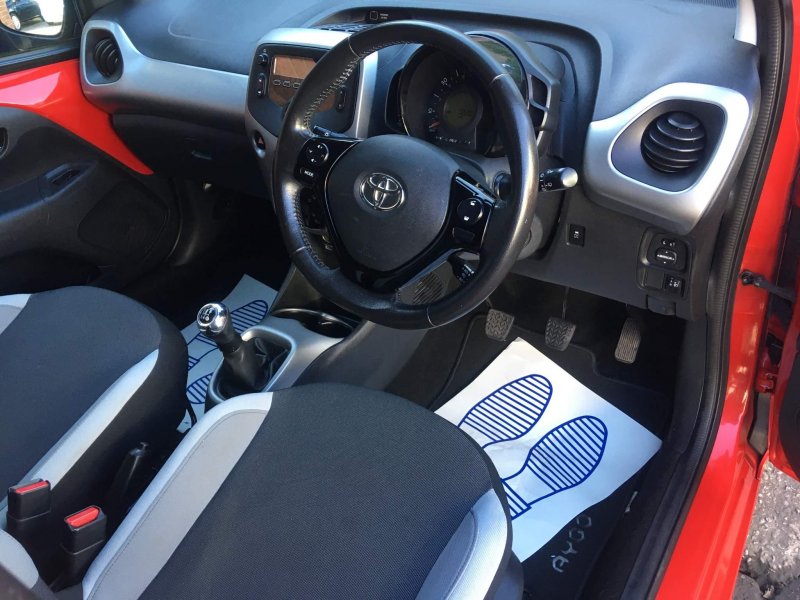 TOYOTA AYGO