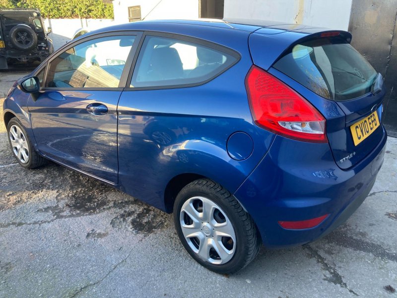 FORD FIESTA