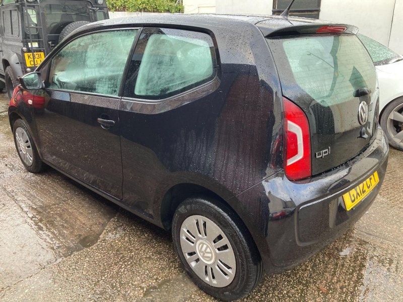 VOLKSWAGEN UP