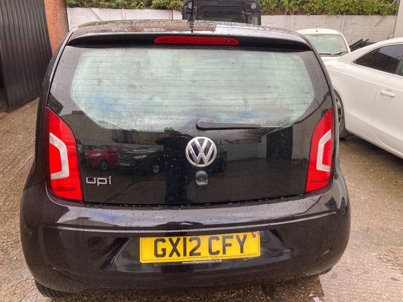VOLKSWAGEN UP