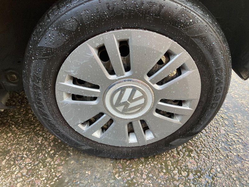 VOLKSWAGEN UP