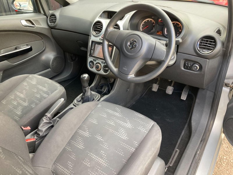 VAUXHALL CORSA