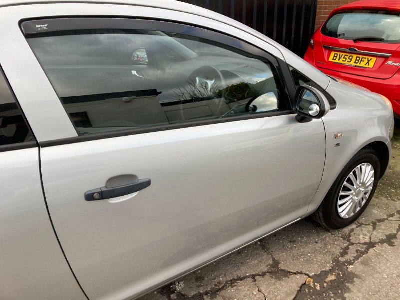 VAUXHALL CORSA