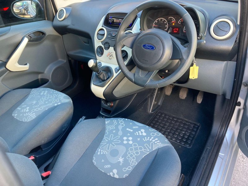 FORD KA