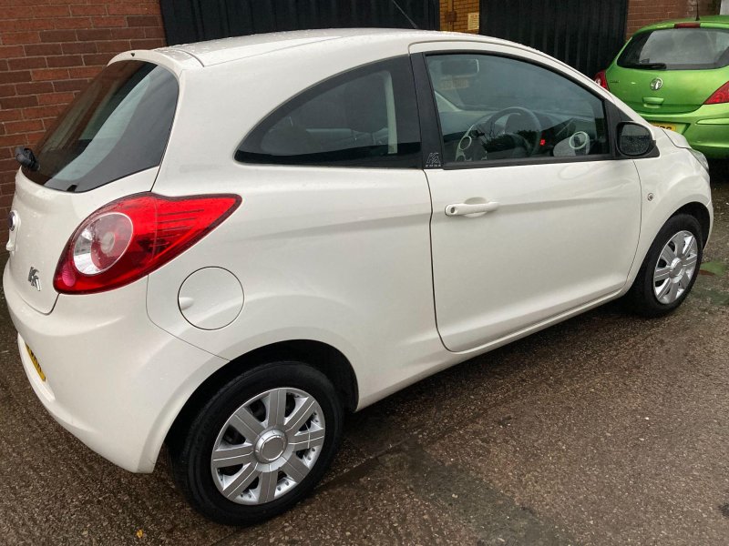 FORD KA