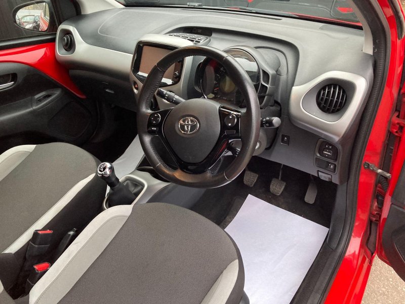 TOYOTA AYGO