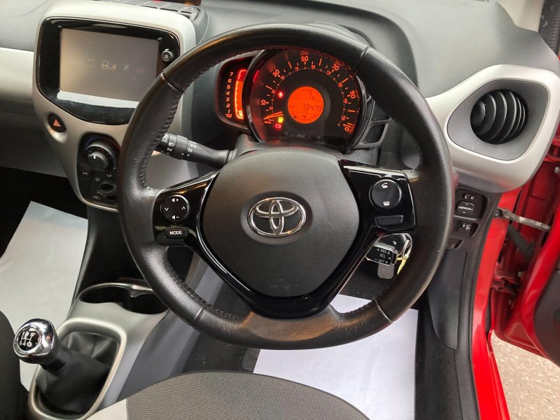 TOYOTA AYGO