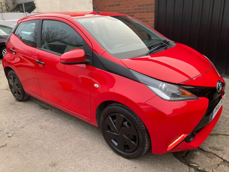 TOYOTA AYGO