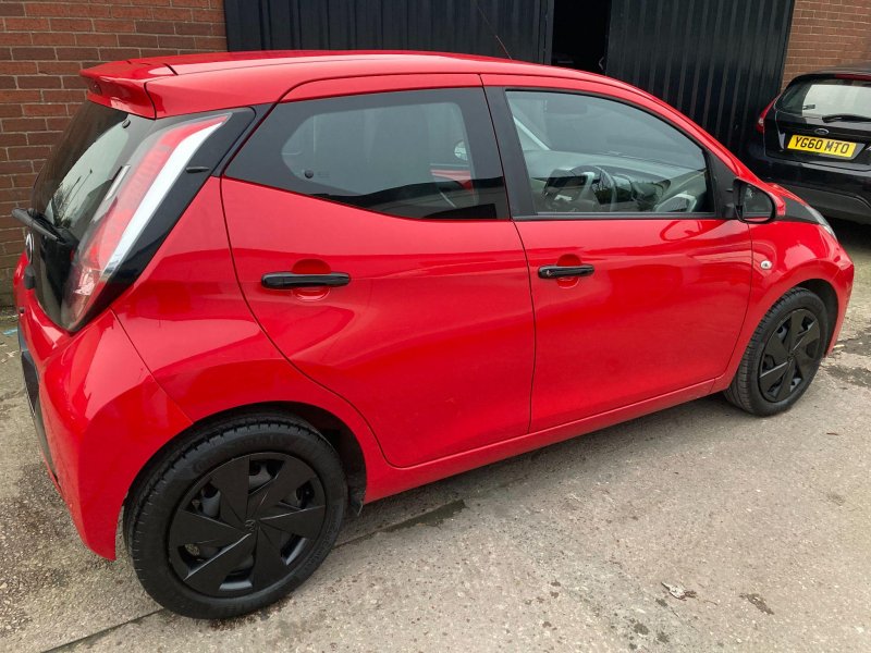 TOYOTA AYGO