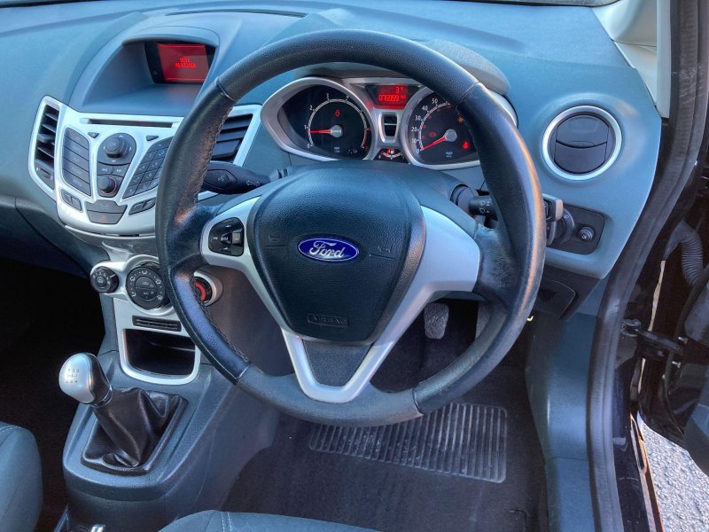 FORD FIESTA