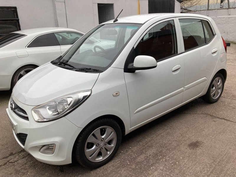 HYUNDAI I10