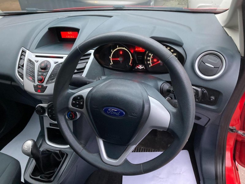FORD FIESTA