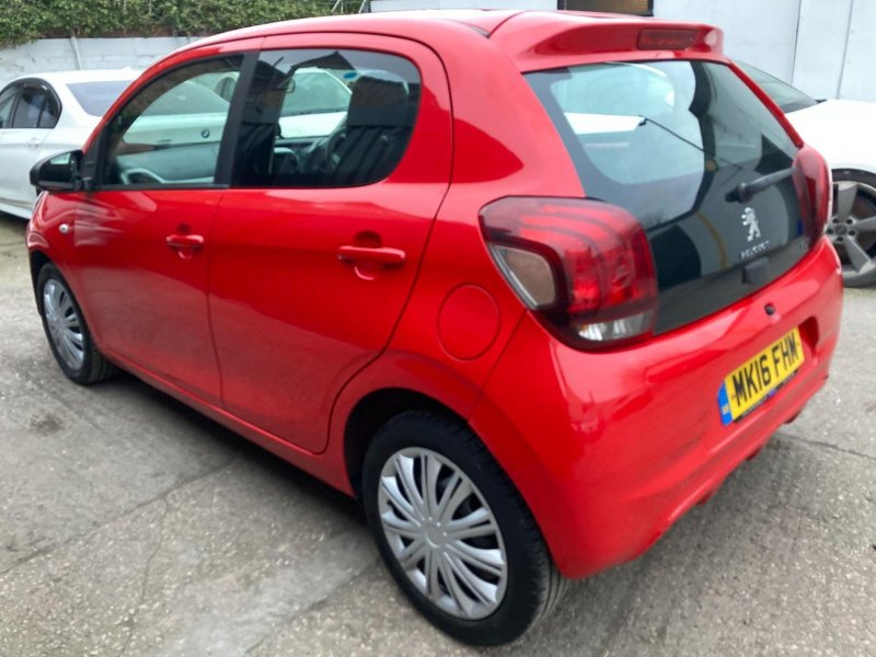 PEUGEOT 108