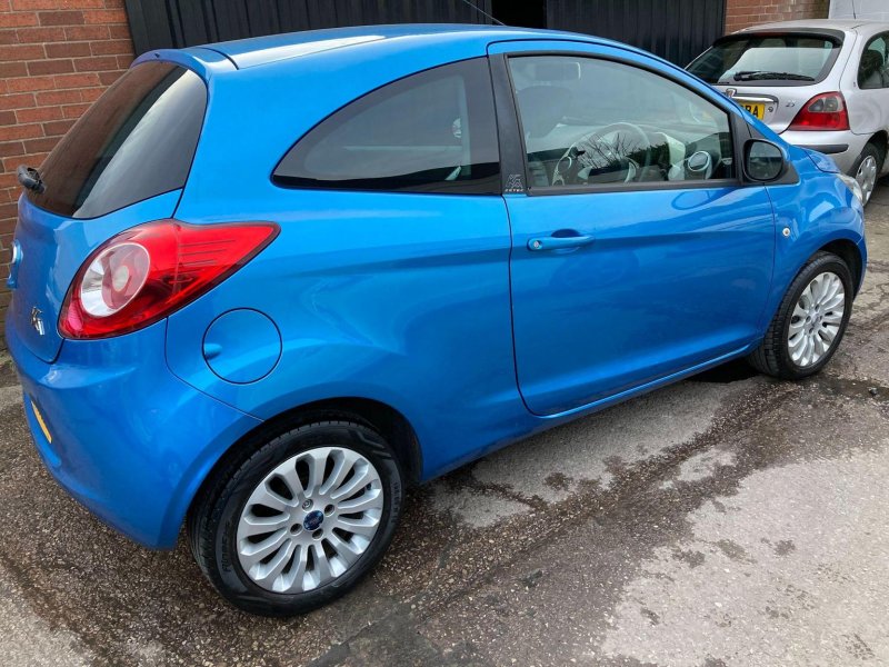 FORD KA