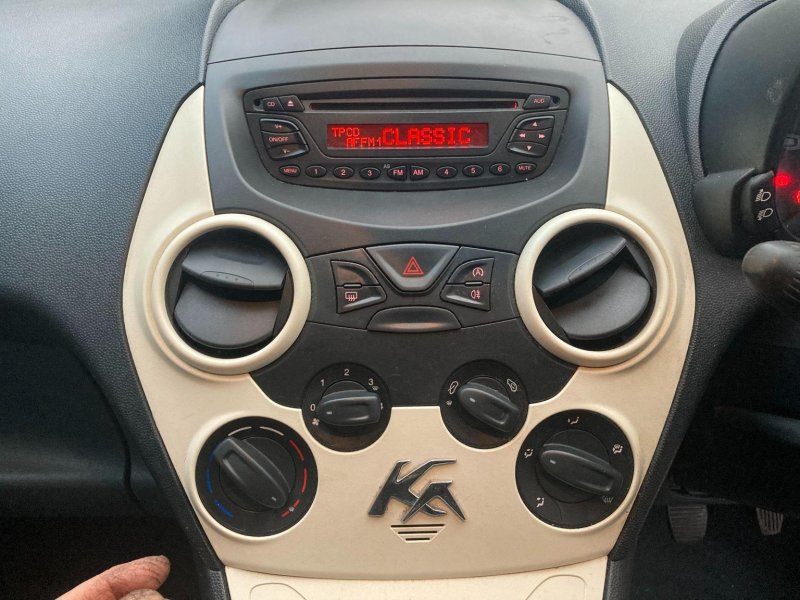 FORD KA