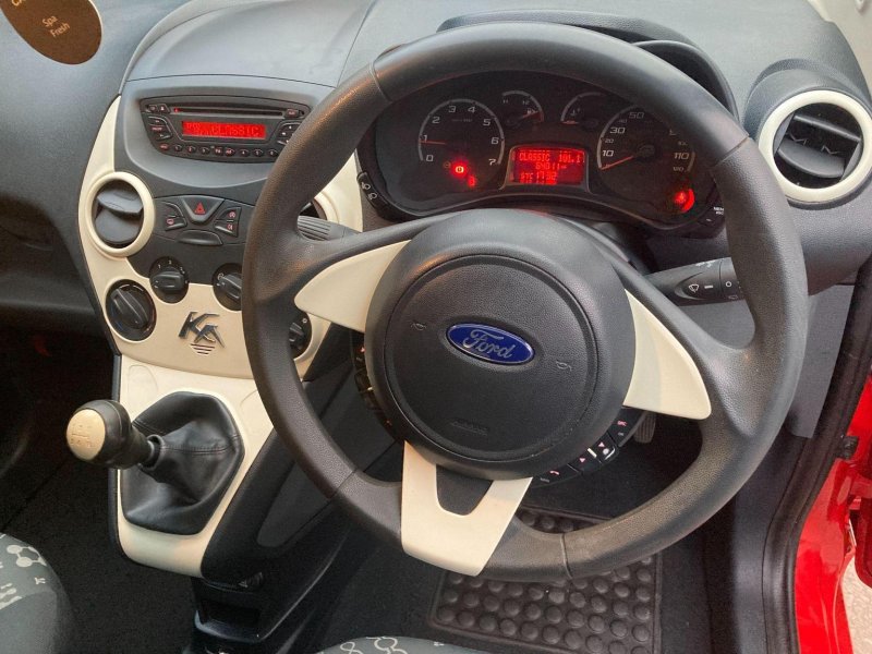 FORD KA