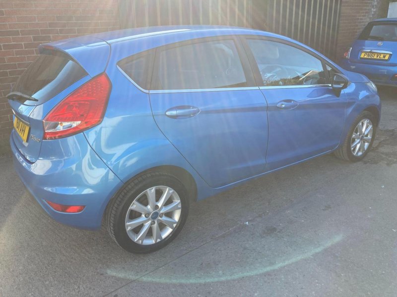 FORD FIESTA