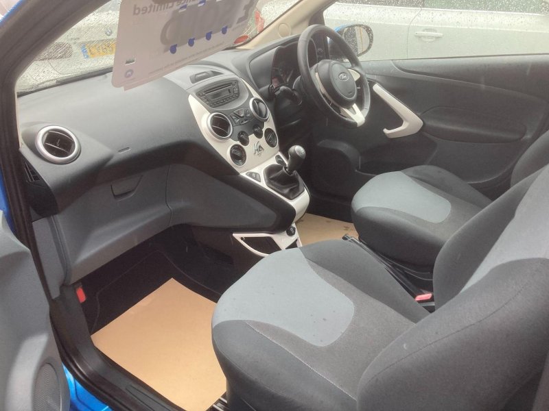 FORD KA