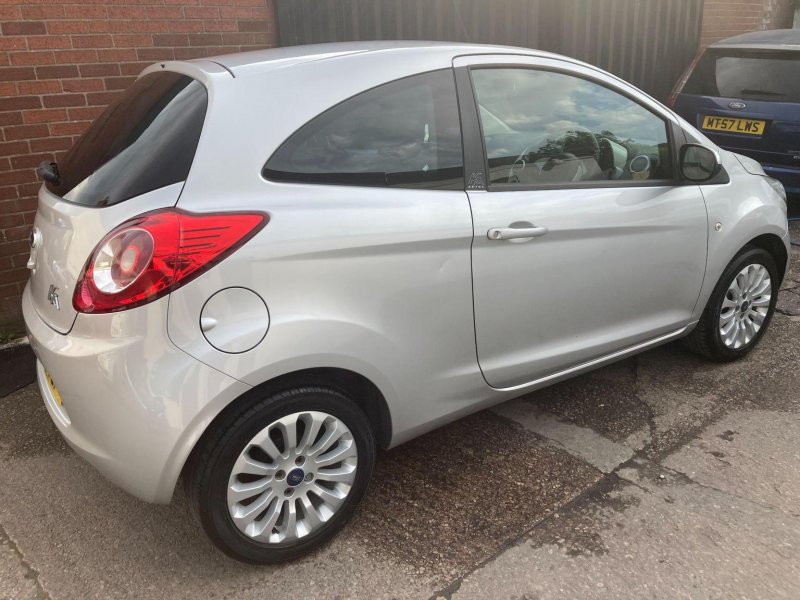 FORD KA