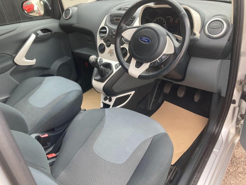 FORD KA