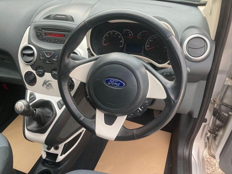 FORD KA