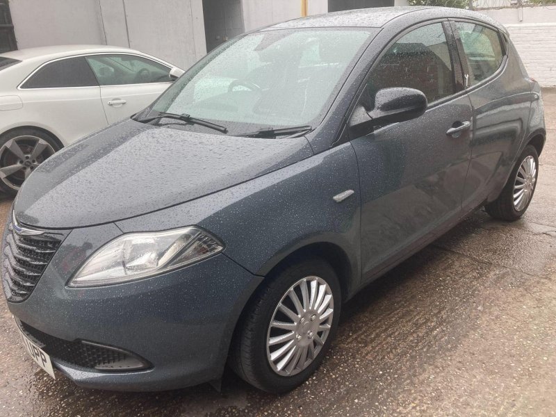 CHRYSLER YPSILON