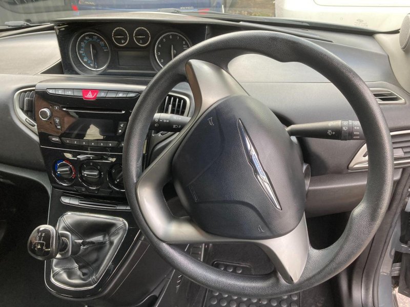 CHRYSLER YPSILON