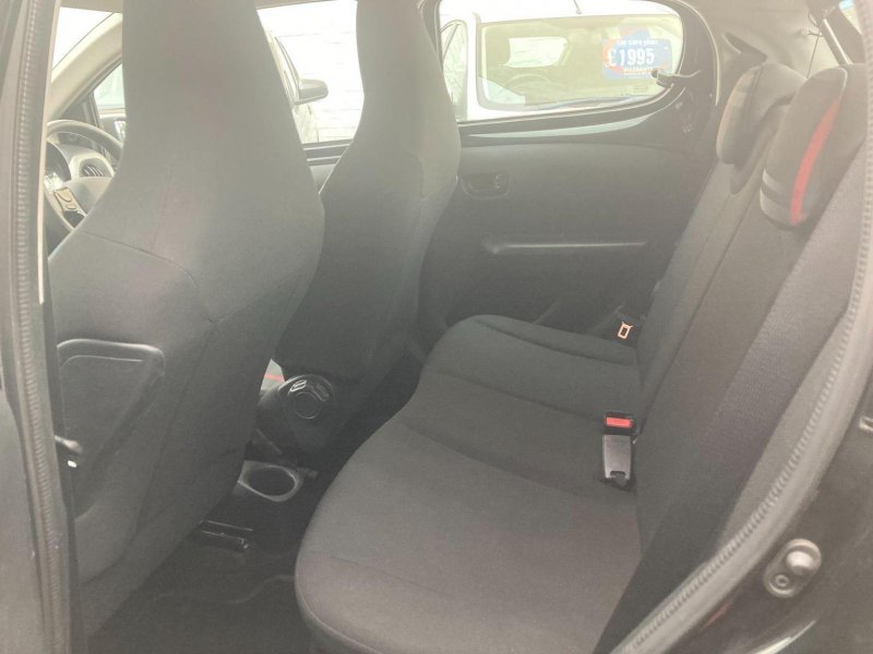 PEUGEOT 108