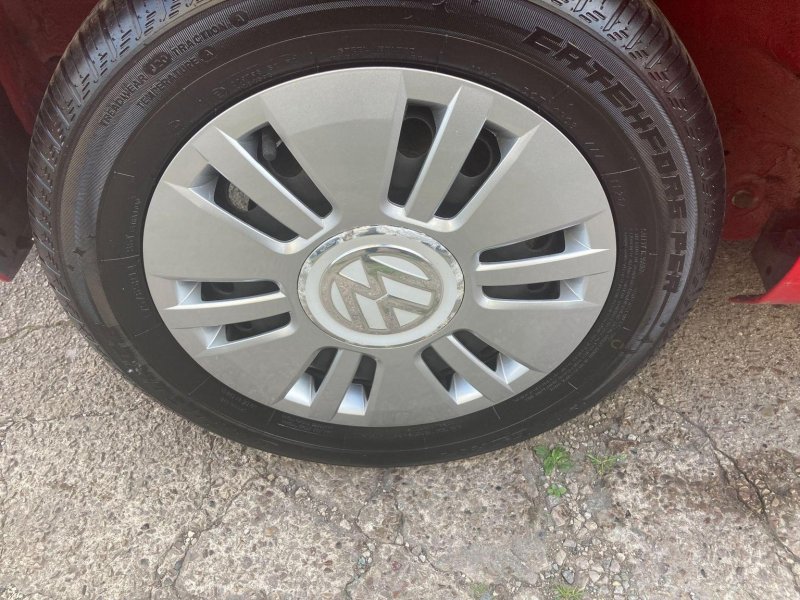 VOLKSWAGEN UP