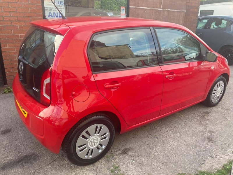 VOLKSWAGEN UP
