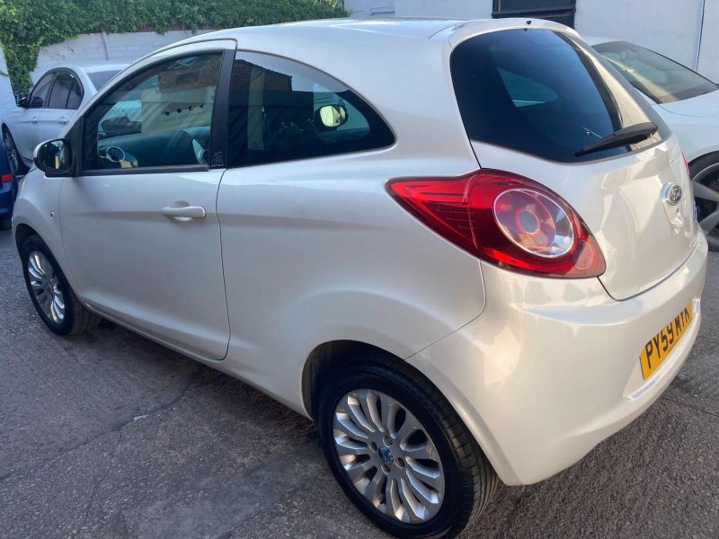 FORD KA