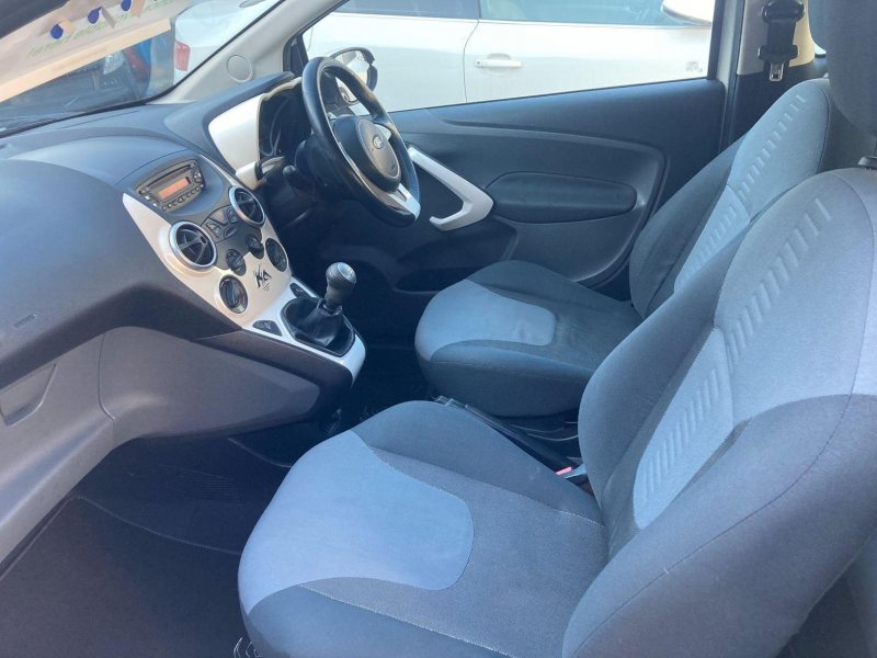 FORD KA