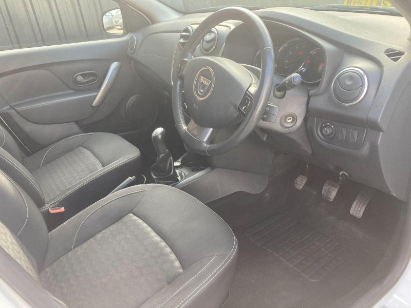 DACIA SANDERO