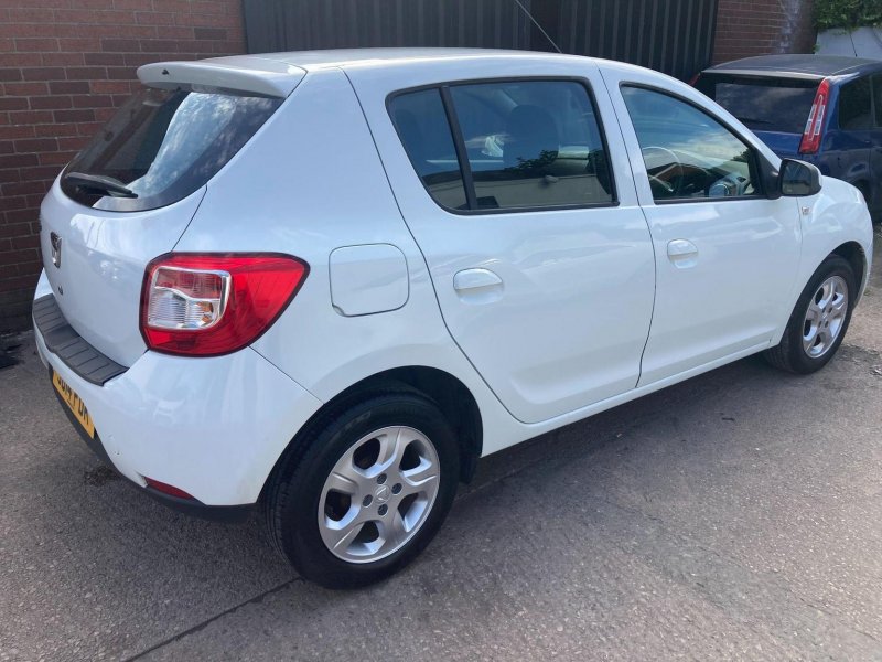 DACIA SANDERO