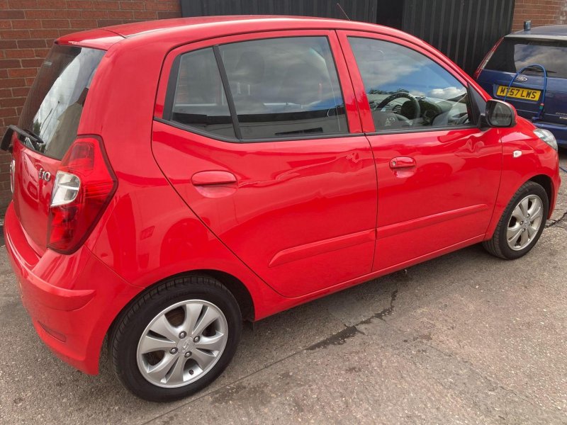 HYUNDAI I10